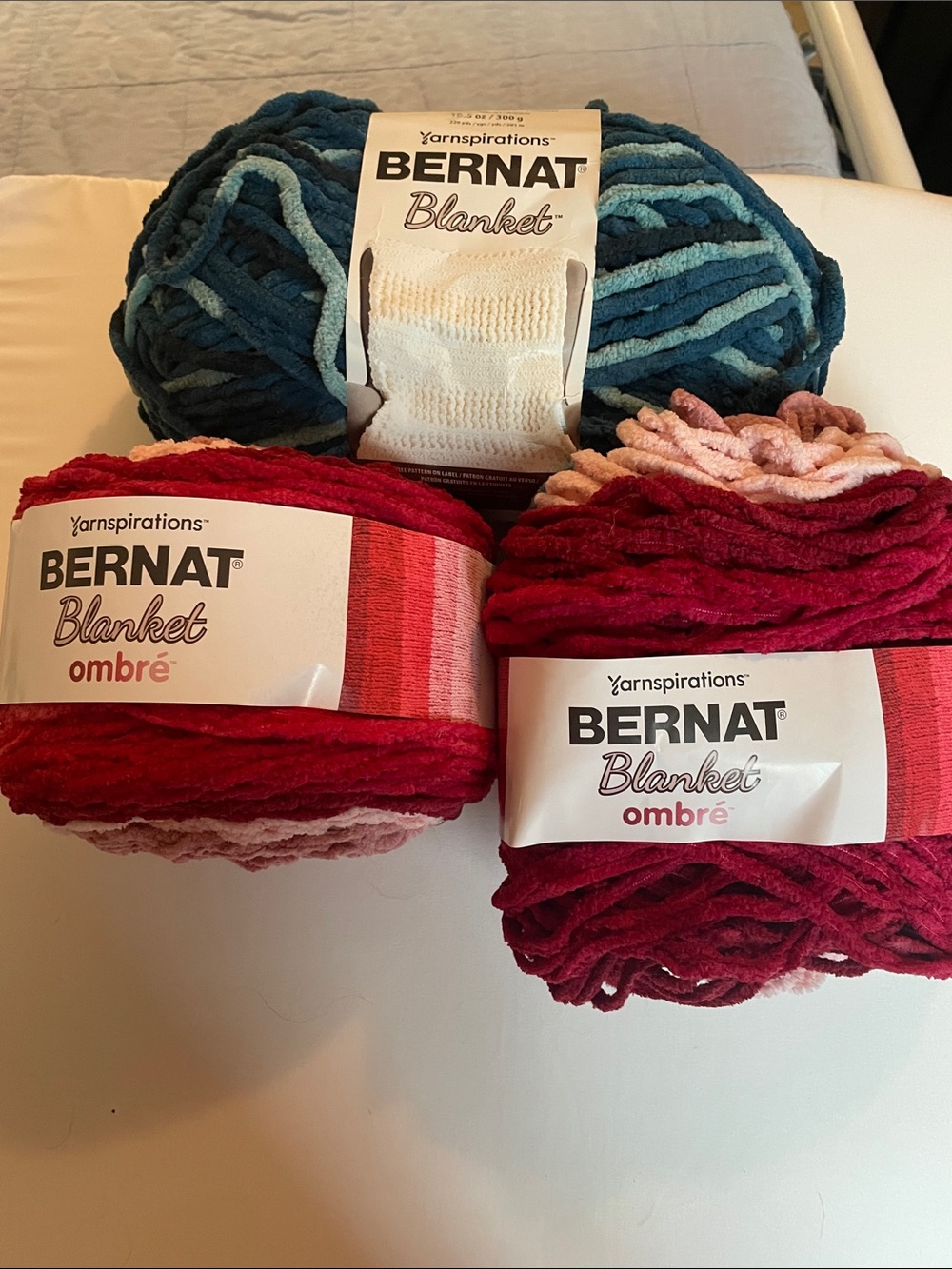 Bernat Blanket Ombre Yarn Bundle - Red & Teal